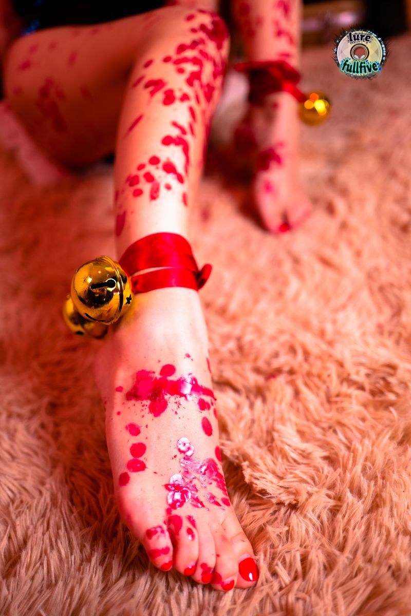 3088-fullfive-邻家大姐姐户外拍摄素材合集[31V952P50.6G]